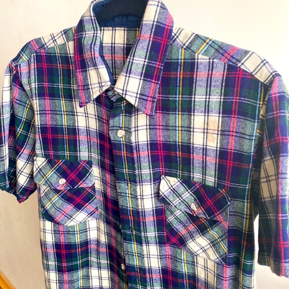 Vintage short sleeve button up - Picture 3 of 3